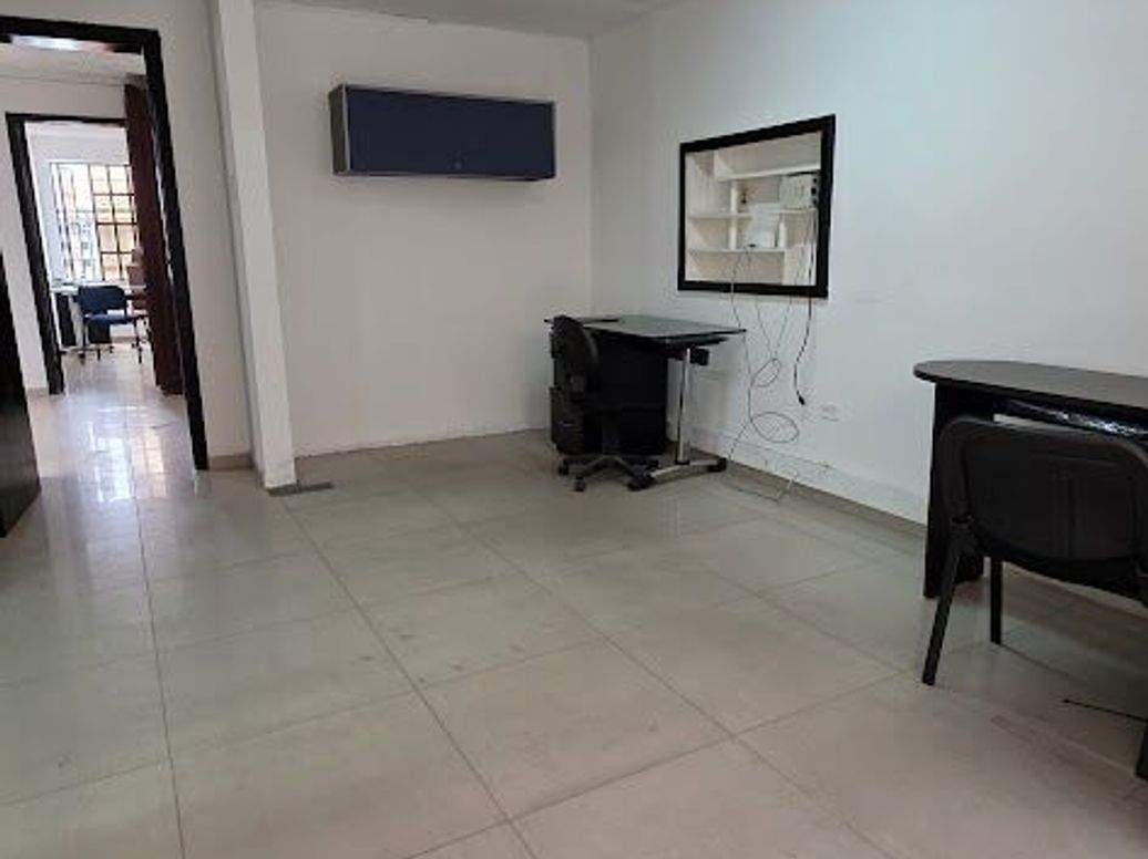 Casa de 6 alcobas en venta en Teusaquillo, Bogotá, 350 m² · foto 10 de 18