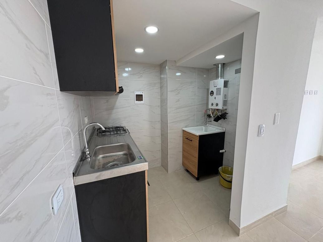 Apartamento de 2 alcobas en venta en Fontibón, Bogotá, 39 m² · foto 4 de 10