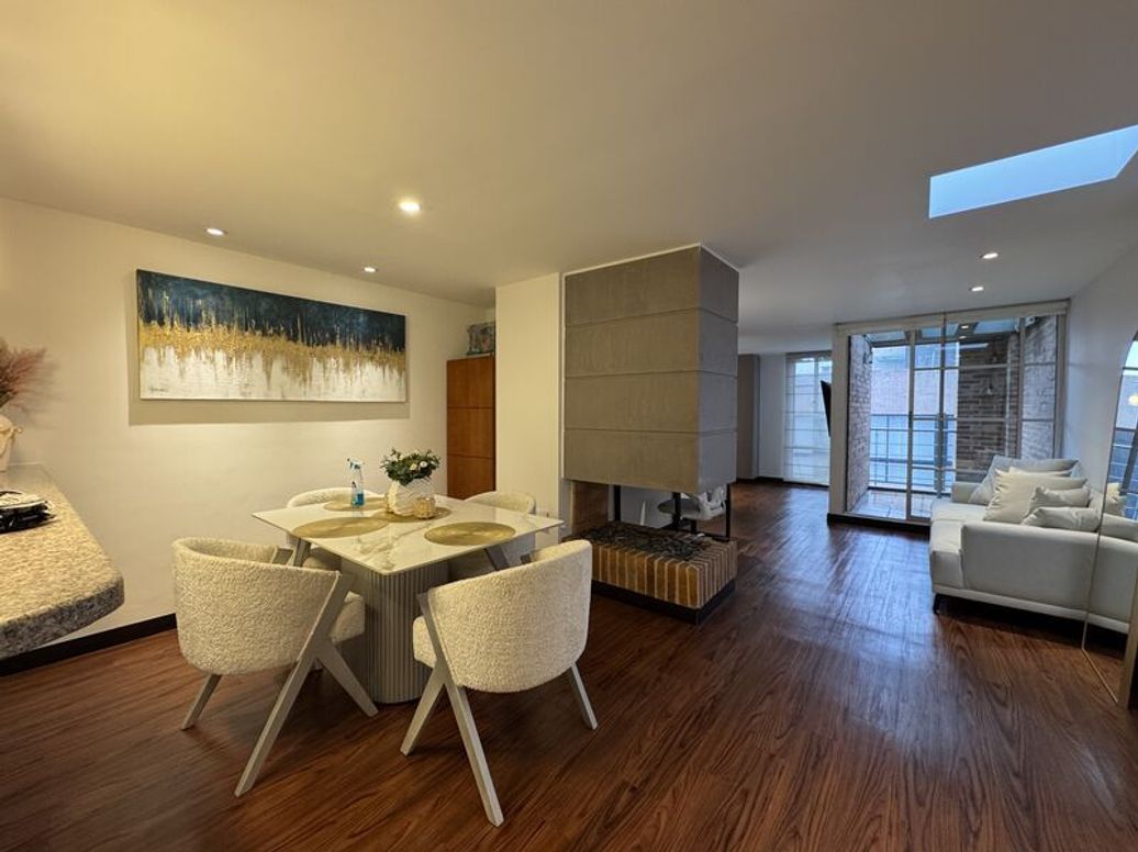 Apartamento de 1 alcoba en venta en Bella Suiza, Bogotá, 74 m² · foto 3 de 15