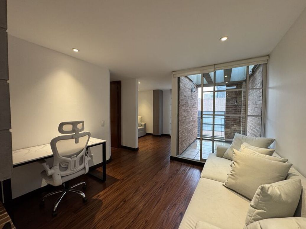Apartamento de 1 alcoba en venta en Bella Suiza, Bogotá, 74 m² · foto 5 de 15