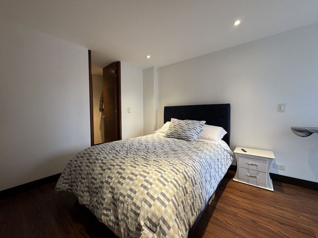 Apartamento de 1 alcoba en venta en Bella Suiza, Bogotá, 74 m² · foto 9 de 15