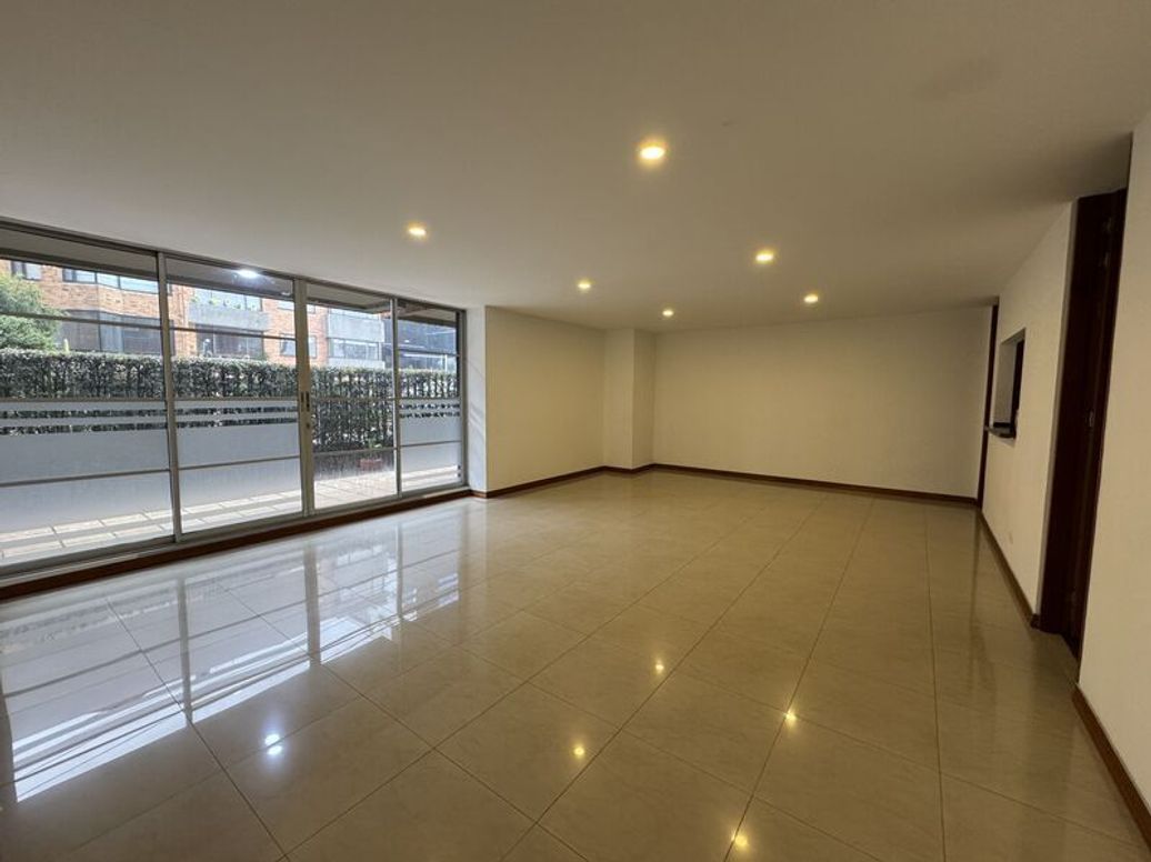 Apartamento de 1 alcoba en venta en Bella Suiza, Bogotá, 74 m² · foto 15 de 15