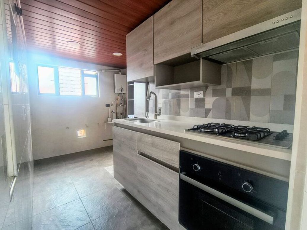 Apartamento de 3 alcobas en venta en Modelia Occidental, Bogotá, 65 m² · foto 4 de 20