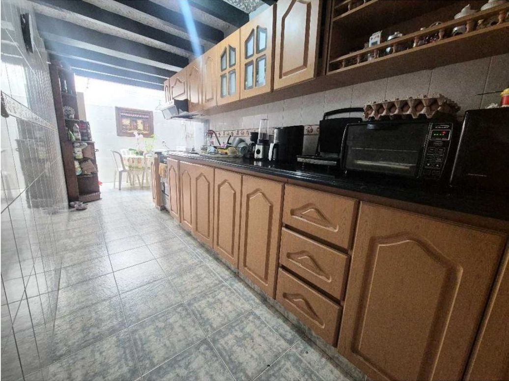 Casa de 4 alcobas en venta en Cedro Narvaez, Bogotá, 190 m² · foto 12 de 20
