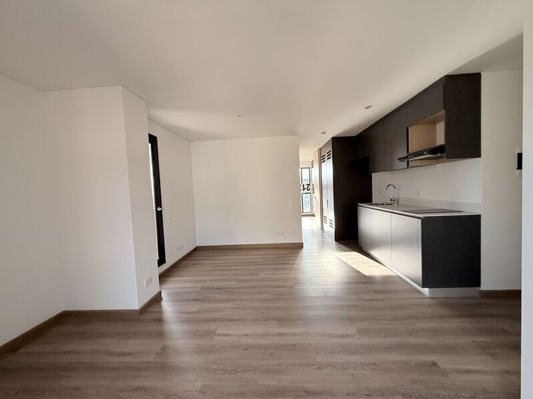 Apartamento de 1 alcoba en venta en Chapinero, Bogotá, 49 m² · foto 2 de 12