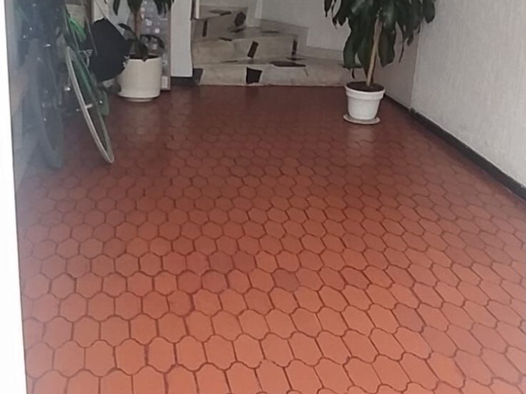 Casa de 7 alcobas en venta en Los Monjes, Bogotá, 227 m² · foto 5 de 20