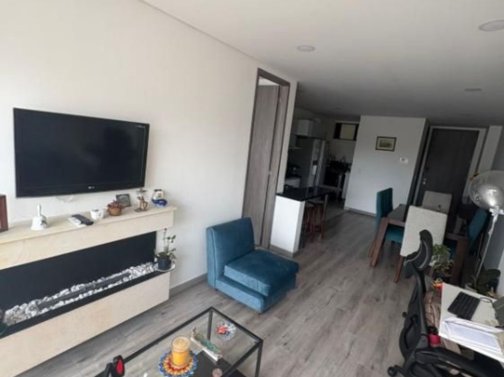 Apartamento de 1 alcoba en venta en Niza Norte, Bogotá, 62 m² · foto 6 de 13