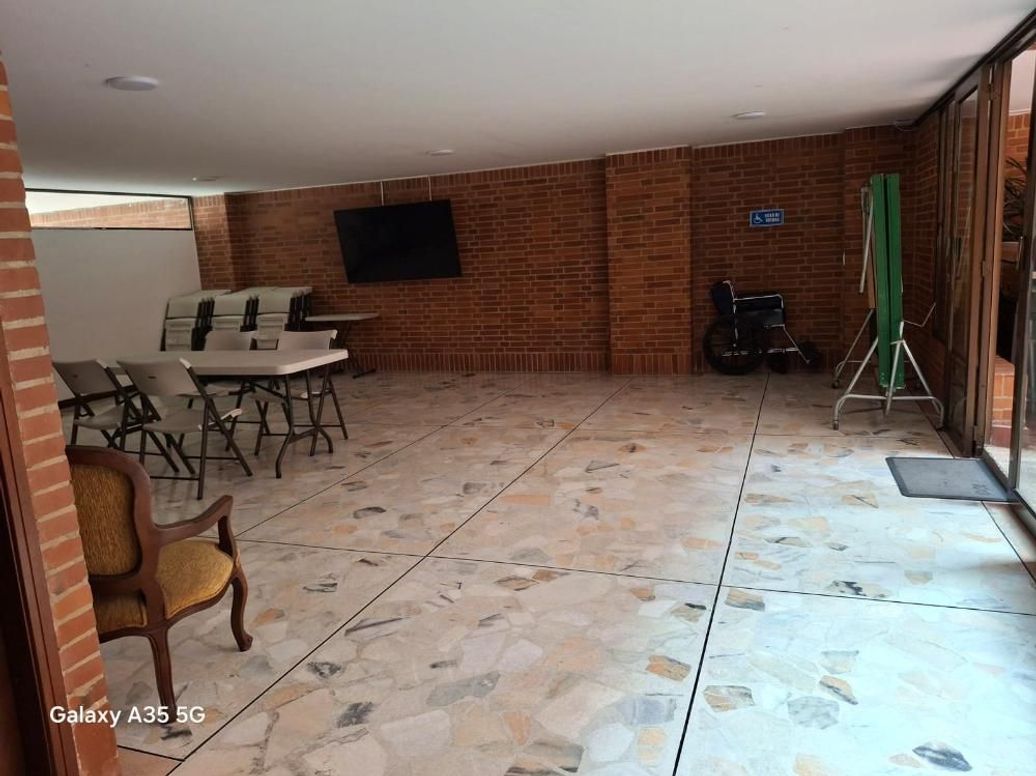 Apartamento de 4 alcobas en venta en Puente Largo, Bogotá, 126 m² · foto 5 de 7