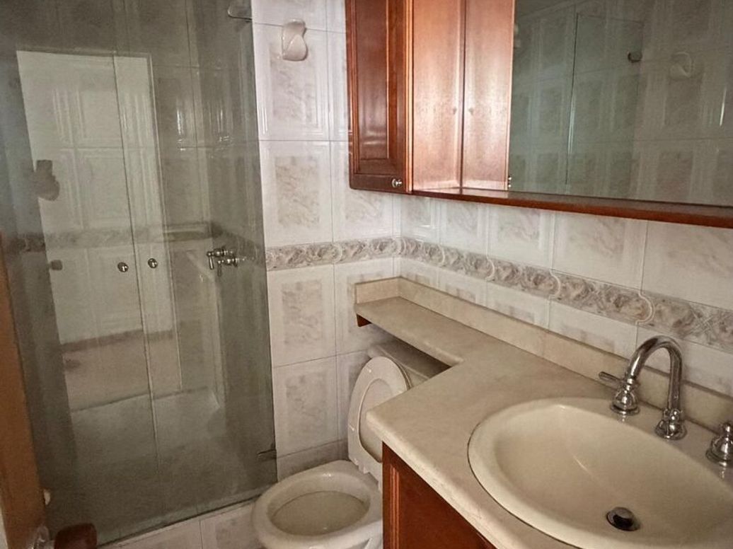 Apartamento de 3 alcobas en venta en Andes Norte, Bogotá, 80 m² · foto 5 de 10