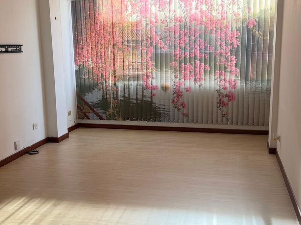 Apartamento de 3 alcobas en venta en Andes Norte, Bogotá, 80 m² · foto 4 de 10