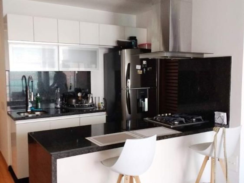 Apartaestudio en venta en Chicó Norte, Bogotá, 44 m² · foto 4 de 16