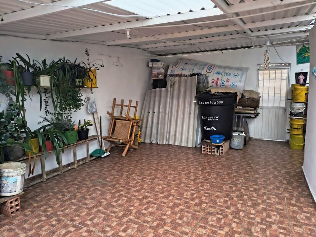 Casa de 6 alcobas en venta en Primavera, Bogotá, 230 m² · foto 16 de 20