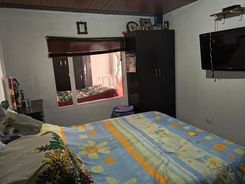 Casa de 6 alcobas en venta en Primavera, Bogotá, 230 m² · foto 13 de 20