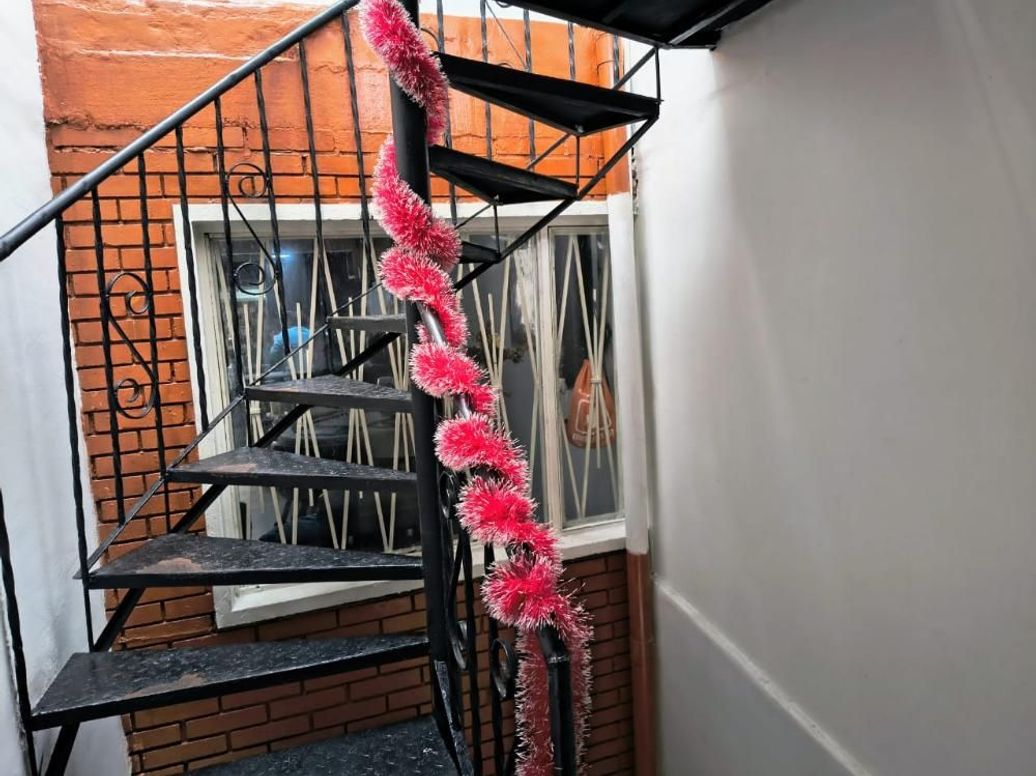 Casa de 6 alcobas en venta en Primavera, Bogotá, 230 m² · foto 3 de 20