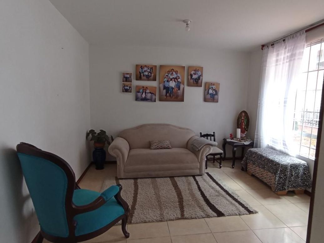 Casa de 4 alcobas en venta en Prado Veraniego Sur, Bogotá, 107 m² · foto 2 de 20