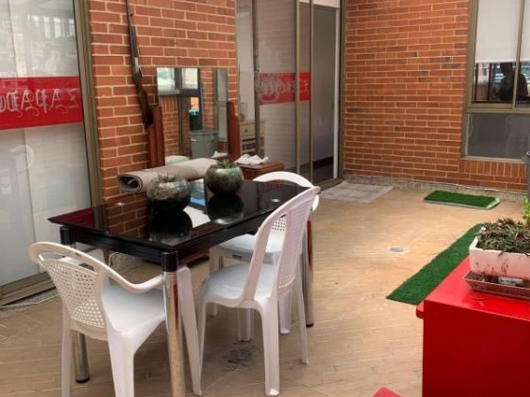 Apartamento de 3 alcobas en venta en Ub. Delicias Del Carmen, Bogotá, 168 m² · foto 4 de 19