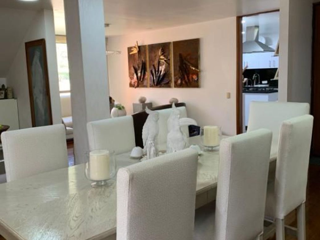 Apartamento de 3 alcobas en venta en Ub. Delicias Del Carmen, Bogotá, 168 m² · foto 8 de 19