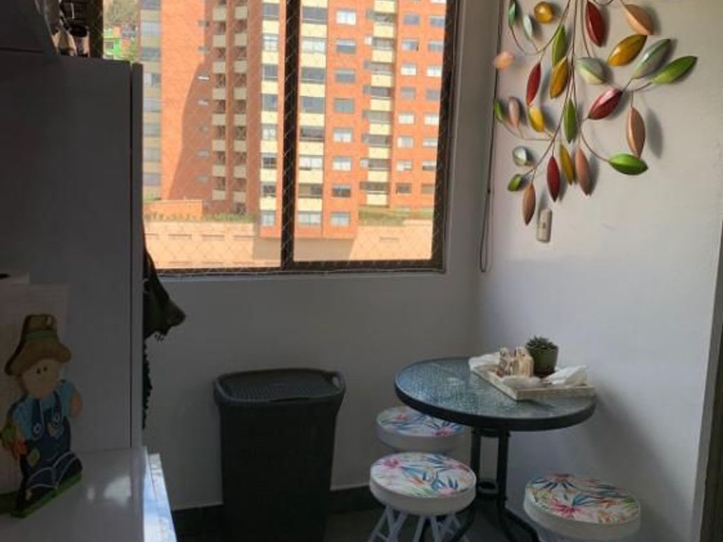 Apartamento de 3 alcobas en venta en Ub. Delicias Del Carmen, Bogotá, 168 m² · foto 7 de 19