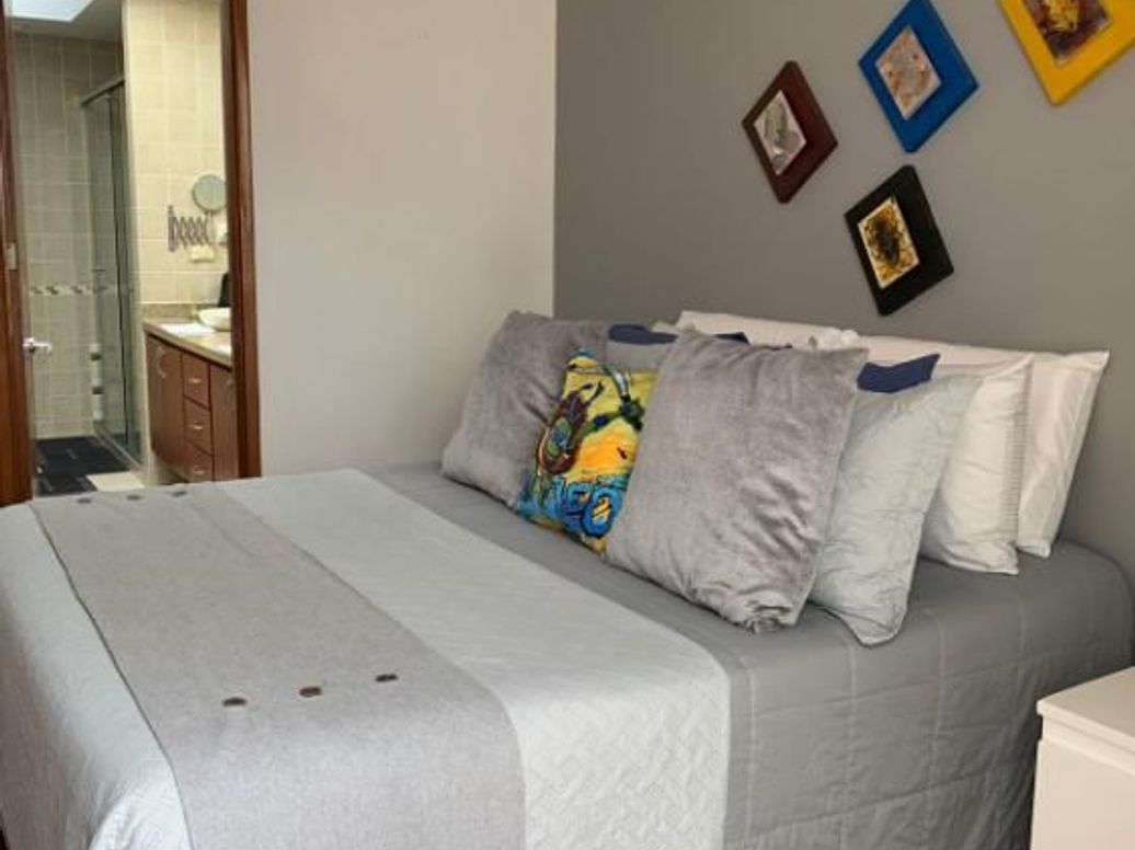 Apartamento de 3 alcobas en venta en Ub. Delicias Del Carmen, Bogotá, 168 m² · foto 15 de 19