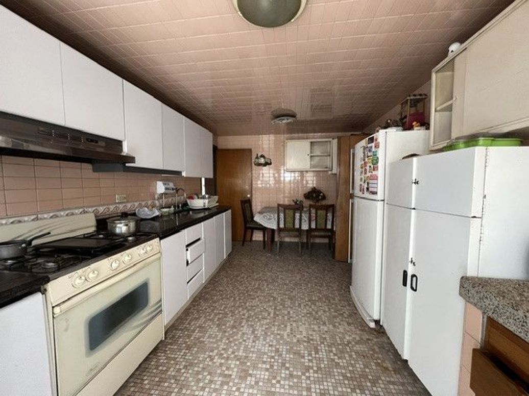 Casa de 5 alcobas en venta en El Salitre, Bogotá, 350 m² · foto 8 de 20