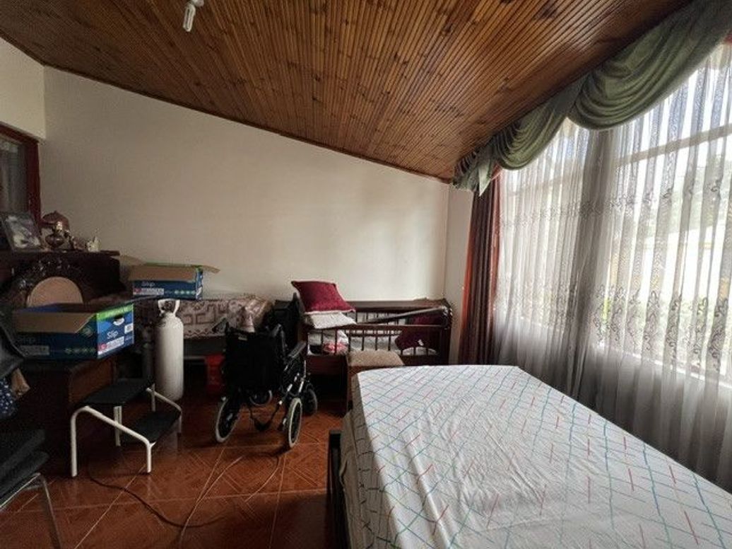 Casa de 5 alcobas en venta en El Salitre, Bogotá, 350 m² · foto 17 de 20