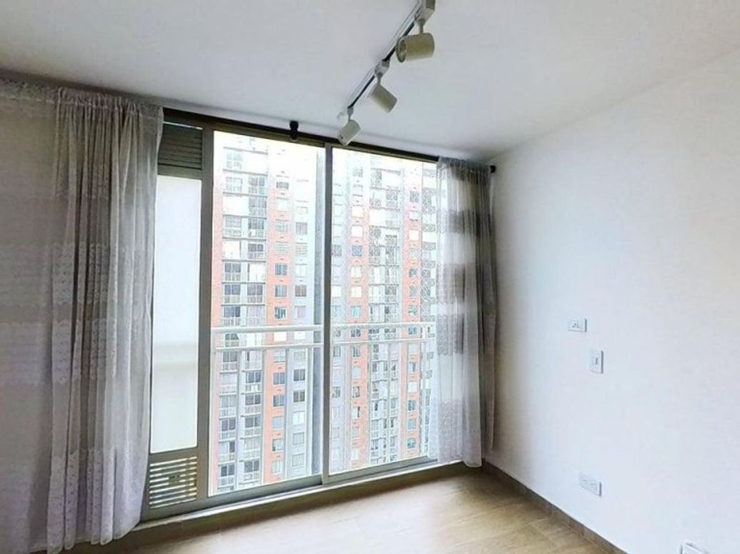 Apartamento de 1 alcoba en venta en Los Ejidos, Bogotá, 32 m² · foto 2 de 20
