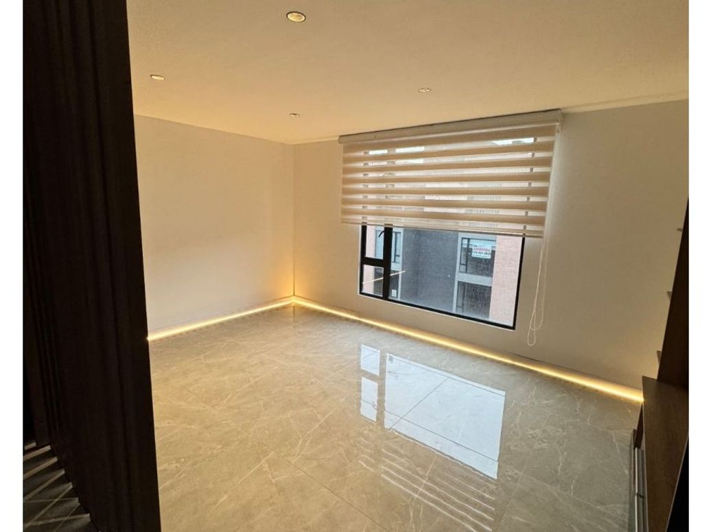 Apartaestudio en venta en Los Monjes, Bogotá, 32 m² · foto 3 de 10