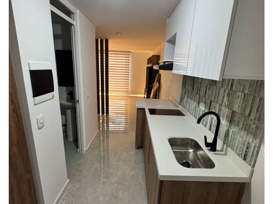 Apartaestudio en venta en Los Monjes, Bogotá, 32 m² · foto 4 de 10