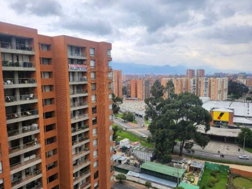 Apartamento de 3 alcobas en venta en El Plan, Bogotá, 147 m² · foto 3 de 20