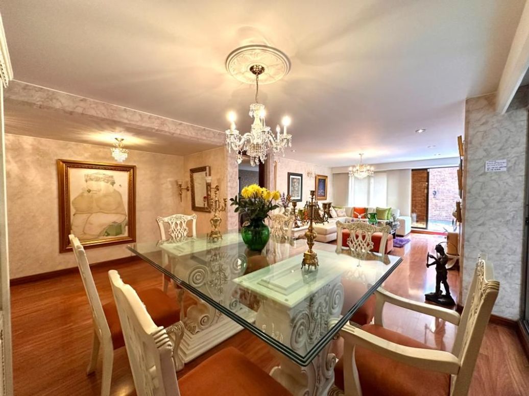 Apartamento de 2 alcobas en venta en Santa Bibiana, Bogotá, 171 m² · foto 2 de 20
