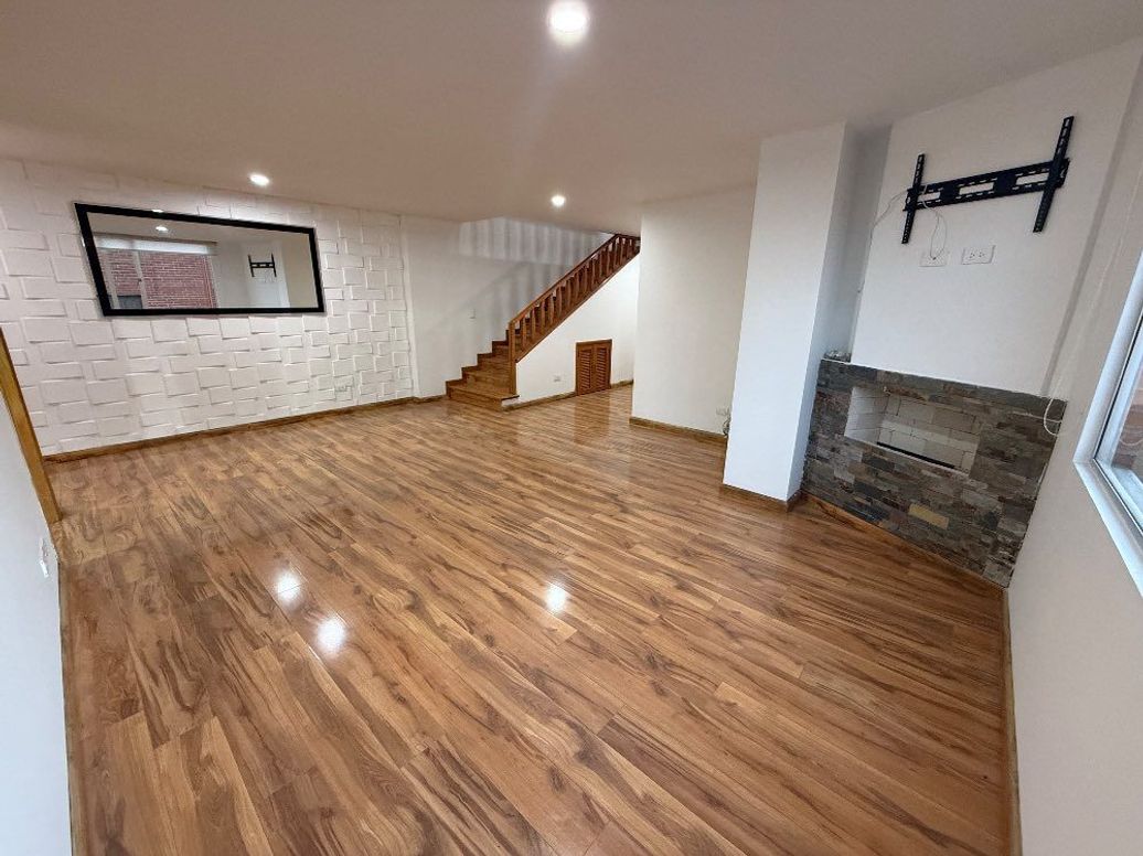Apartamento de 4 alcobas en venta en Country Club, Bogotá, 180 m² · foto 2 de 20