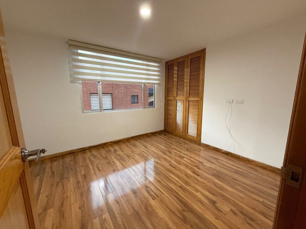 Apartamento de 4 alcobas en venta en Country Club, Bogotá, 180 m² · foto 13 de 20