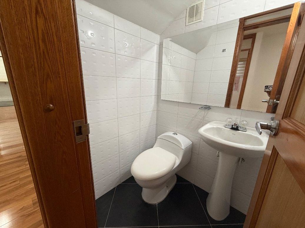 Apartamento de 4 alcobas en venta en Country Club, Bogotá, 180 m² · foto 16 de 20