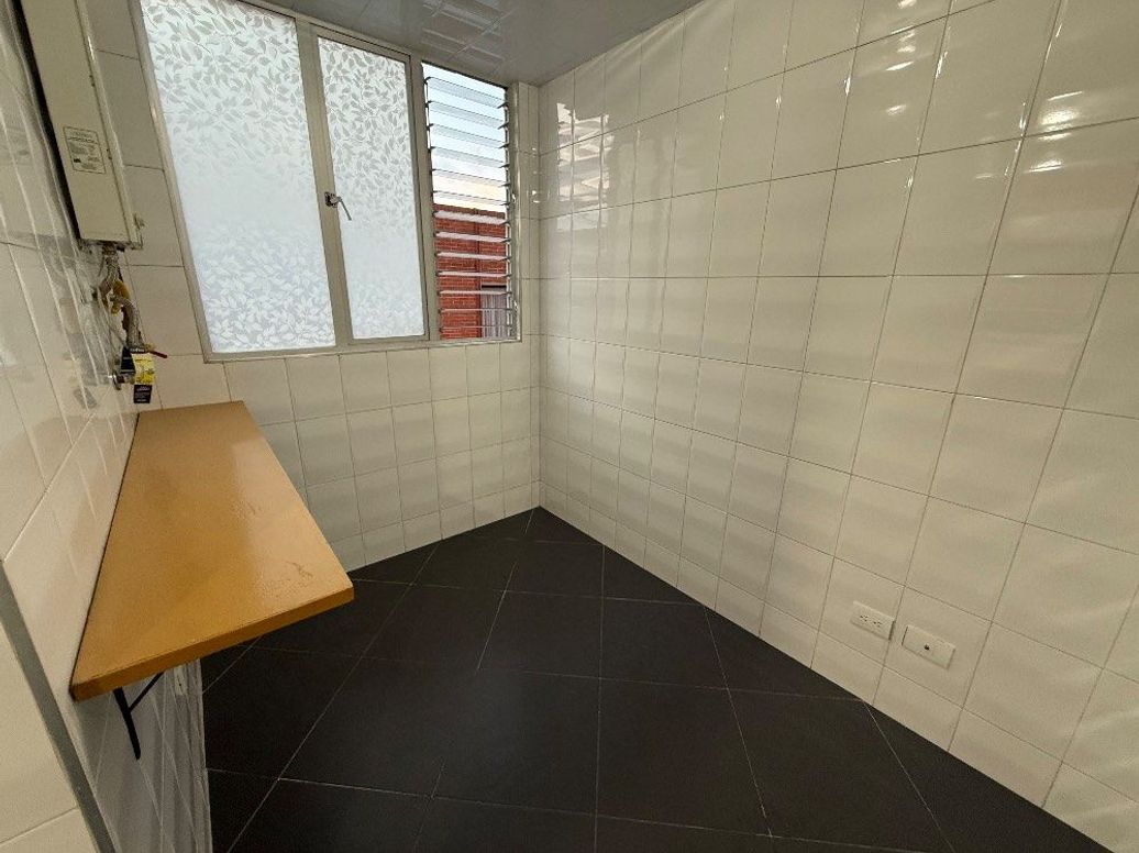 Apartamento de 4 alcobas en venta en Country Club, Bogotá, 180 m² · foto 8 de 20