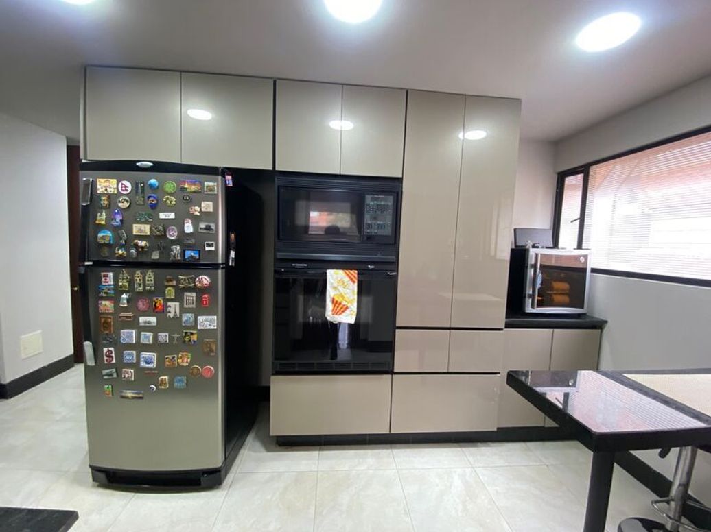 Apartamento de 3 alcobas en venta en Bellavista, Bogotá, 211 m² · foto 11 de 20