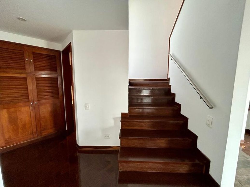 Apartamento de 3 alcobas en venta en Ub. Bosques, Bogotá, 212 m² · foto 14 de 20