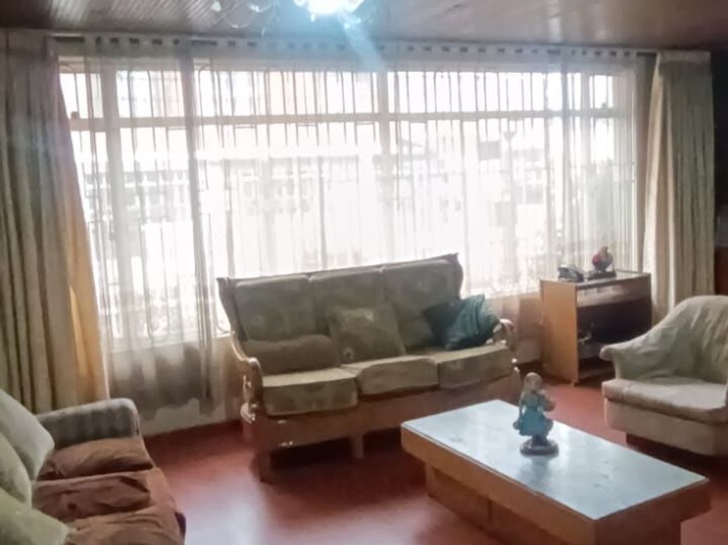 Casa de 8 alcobas en venta en Canódromo, Bogotá, 500 m² · foto 8 de 20
