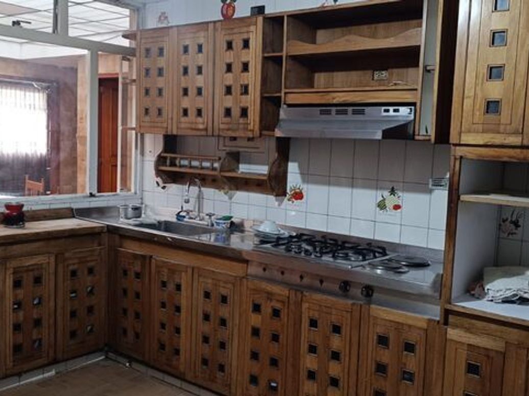 Casa de 8 alcobas en venta en Canódromo, Bogotá, 500 m² · foto 9 de 20