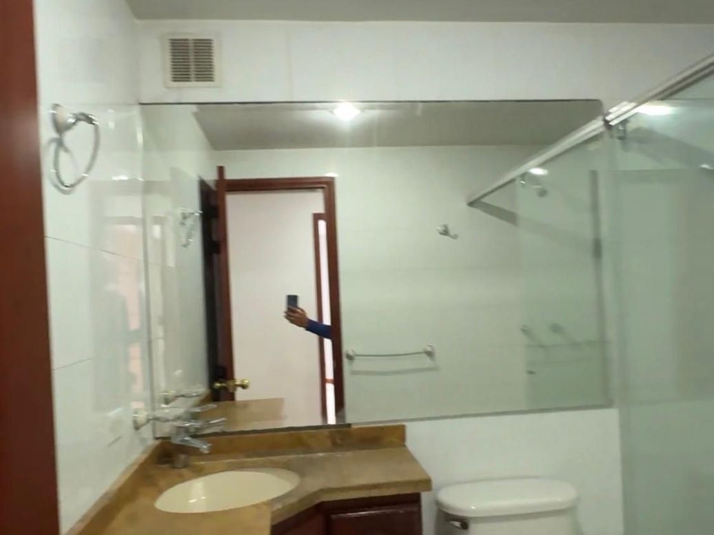 Apartamento de 3 alcobas en venta en Chicó Norte, Bogotá, 120 m² · foto 14 de 16
