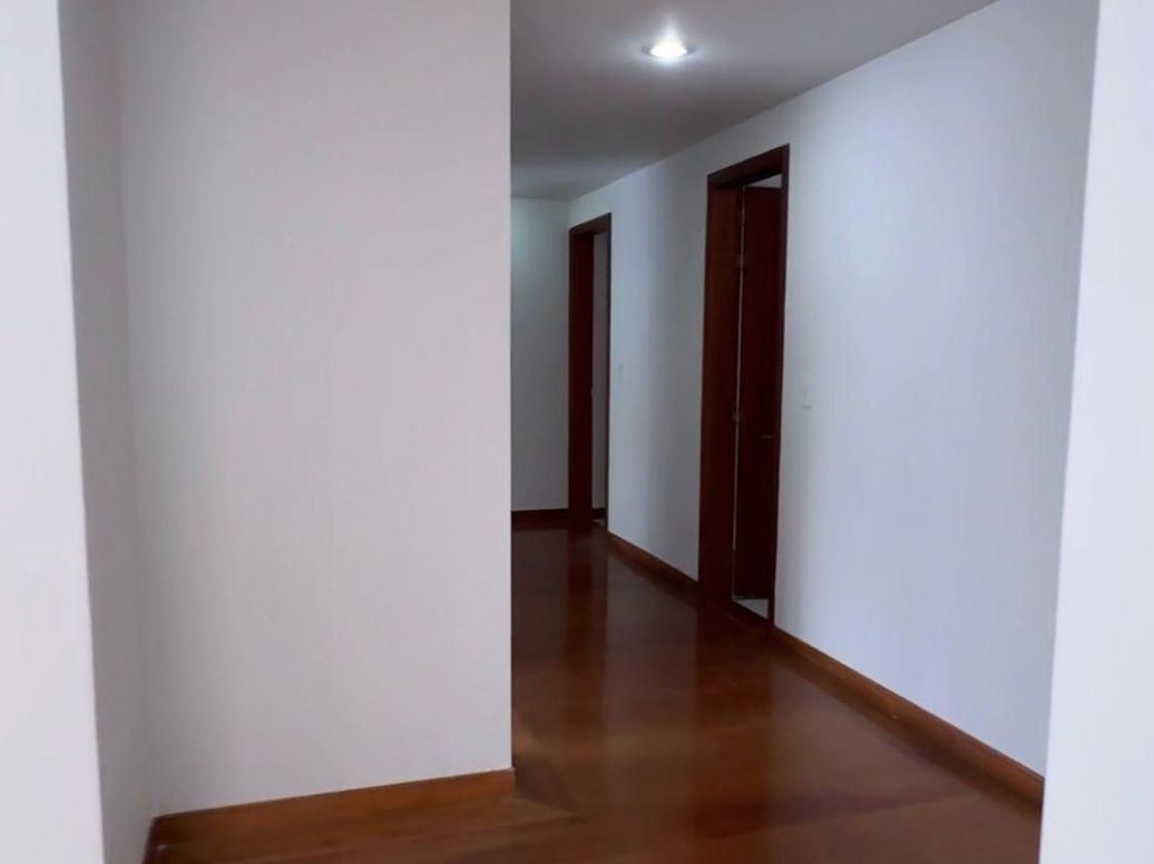 Apartamento de 3 alcobas en venta en Chicó Norte, Bogotá, 120 m² · foto 8 de 16