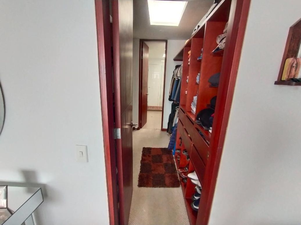 Apartamento de 4 alcobas en venta en Santa Bibiana, Bogotá, 271 m² · foto 12 de 20
