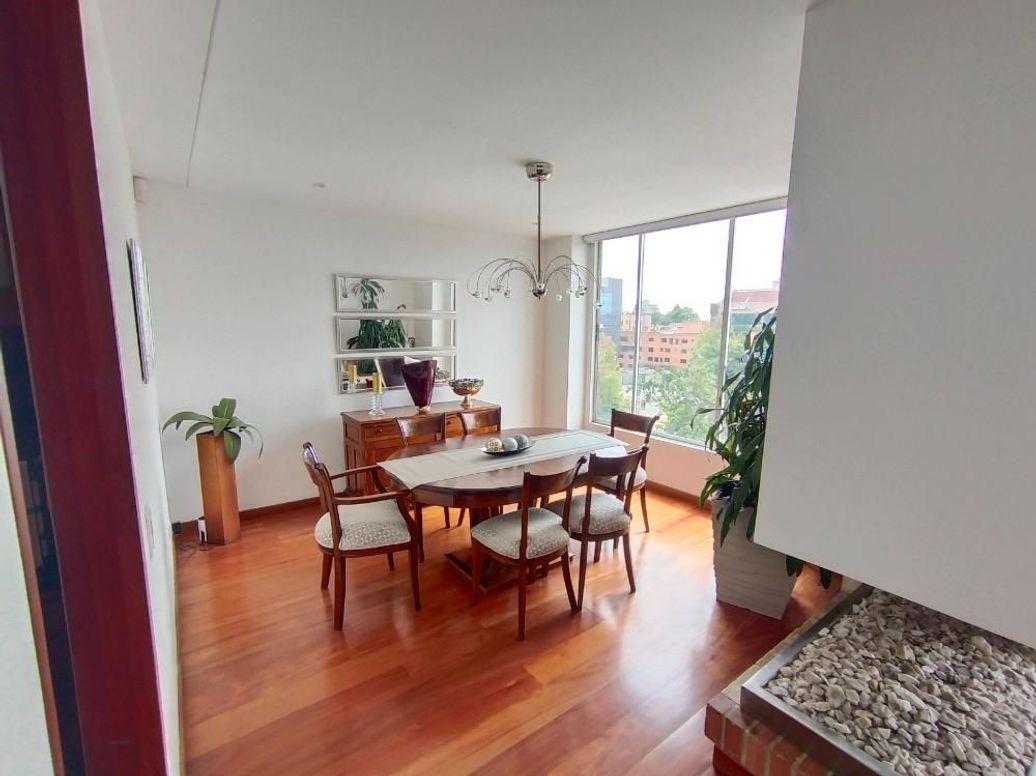 Apartamento de 4 alcobas en venta en Santa Bibiana, Bogotá, 271 m² · foto 15 de 20