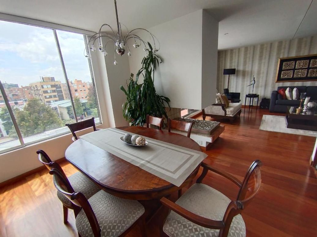 Apartamento de 4 alcobas en venta en Santa Bibiana, Bogotá, 271 m² · foto 16 de 20