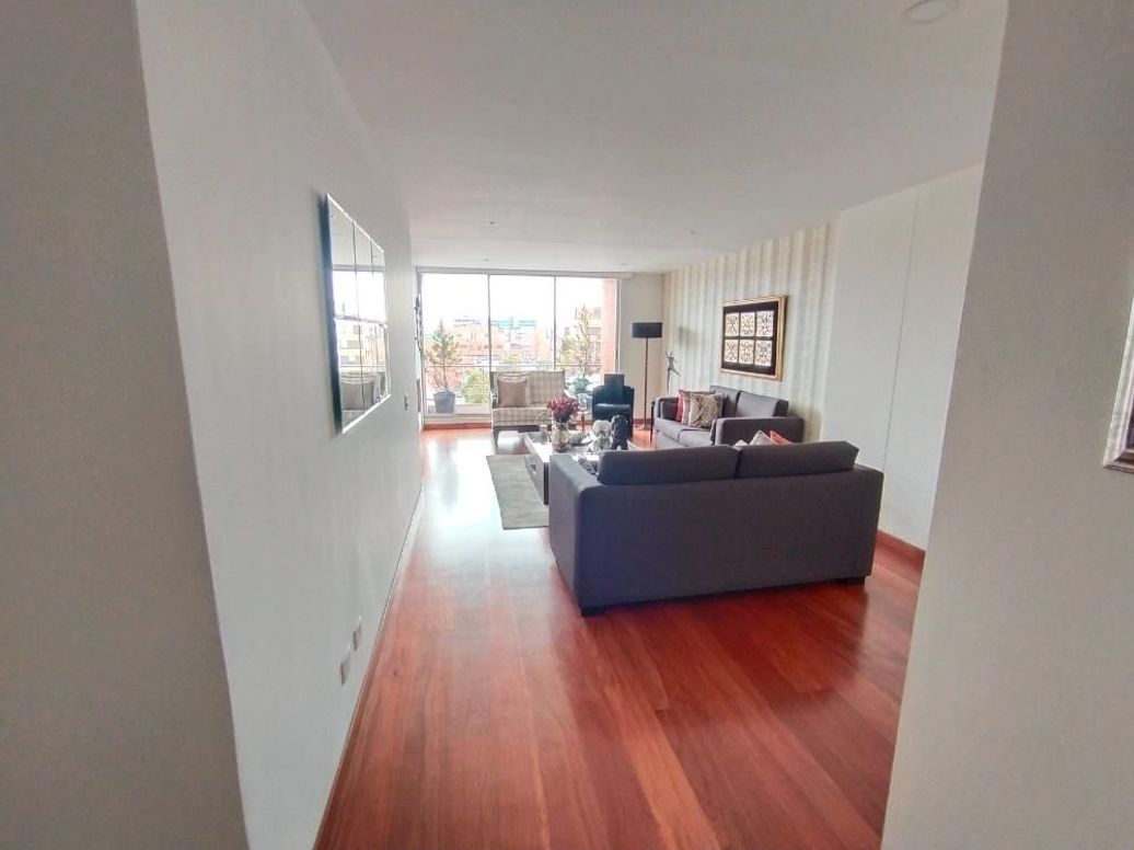 Apartamento de 4 alcobas en venta en Santa Bibiana, Bogotá, 271 m² · foto 11 de 20