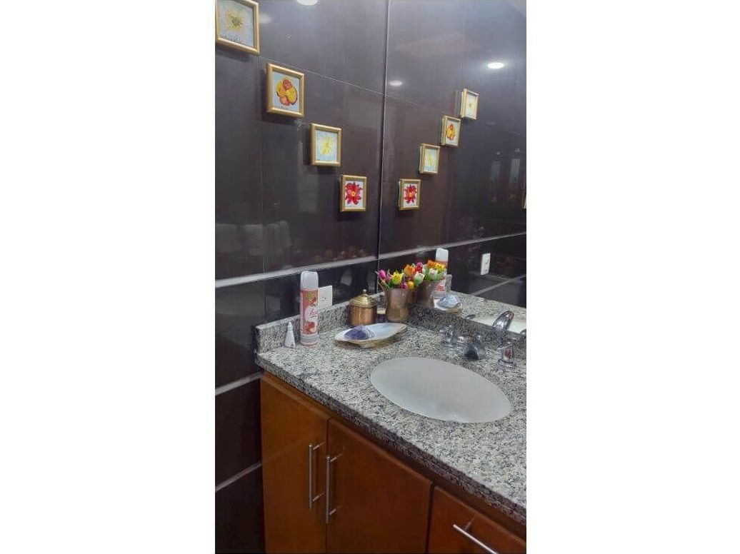 Apartamento de 3 alcobas en venta en Molinos Norte, Bogotá, 166 m² · foto 16 de 20