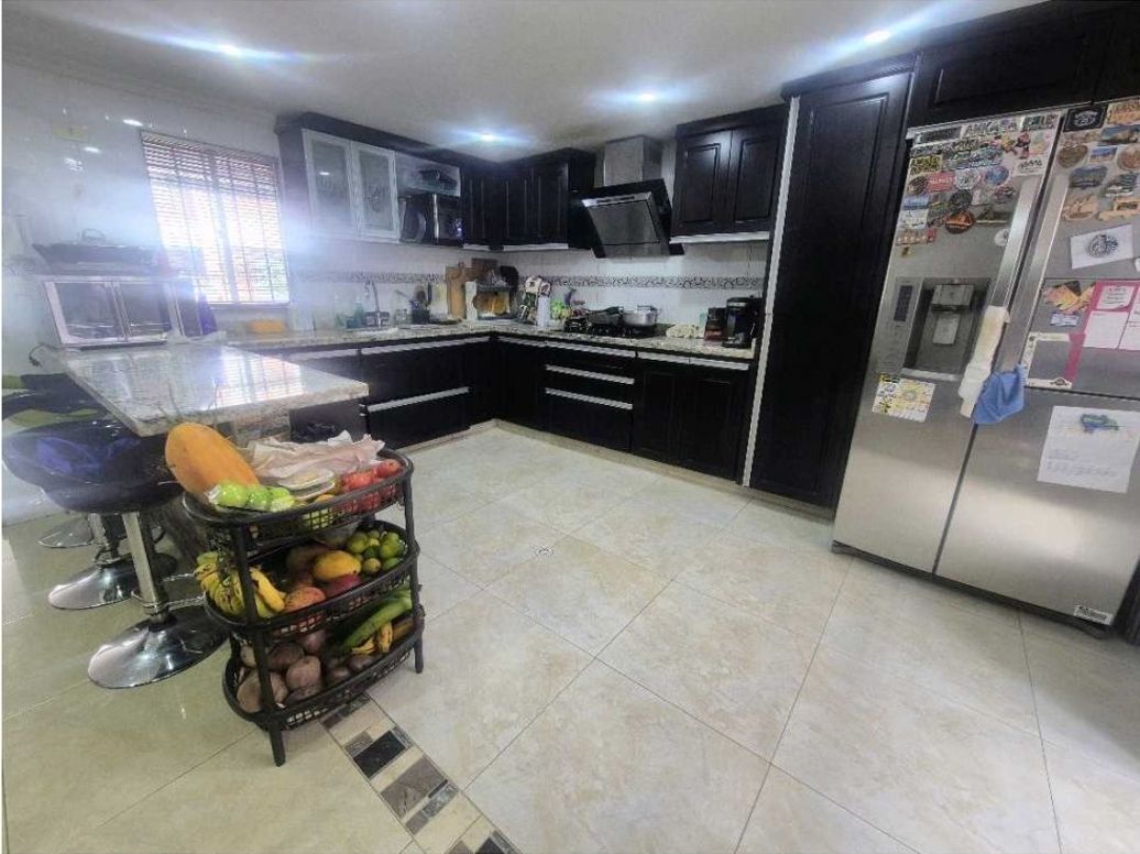 Casa de 4 alcobas en venta en Cedritos, Bogotá, 152 m² · foto 10 de 20
