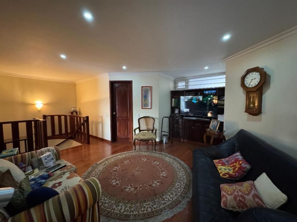 Apartamento de 2 alcobas en venta en Molinos Norte, Bogotá, 164 m² · foto 18 de 20