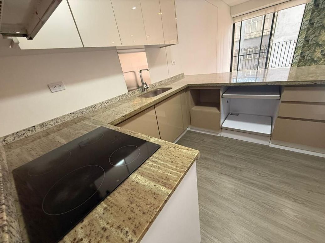 Apartamento de 2 alcobas en venta en San Martin, Bogotá, 87 m² · foto 9 de 20