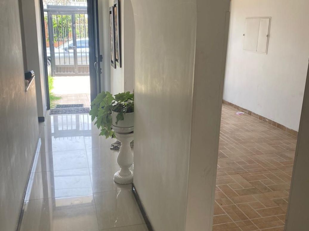 Casa de 4 alcobas en venta en El Contador, Bogotá, 210 m² · foto 4 de 20