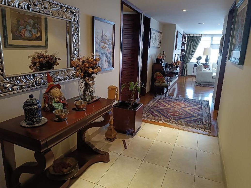 Apartamento de 3 alcobas en venta en Chicó Norte, Bogotá, 187 m² · foto 5 de 20